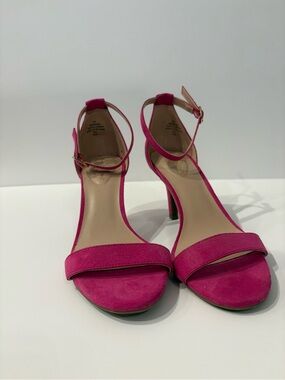 Bandolino Pink Suede Ankle Strap Heels | Size 6M